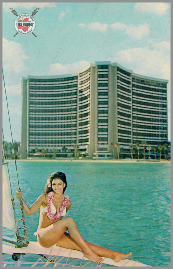 Sheraton Waikiki Hotel - Postcard Unposted #1